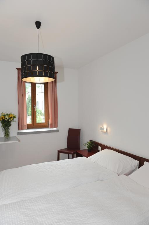 La Dent-Du-Midi Hotel & Restaurant Saint-Maurice Dış mekan fotoğraf